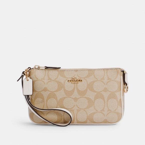 NWT Coach Outlet Nolita 19 In Signature Canvas - Picture 1 of 10